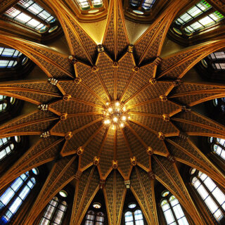 Ana Če Photography - A grand, intricately designed ceiling with exquisite details and patterns.